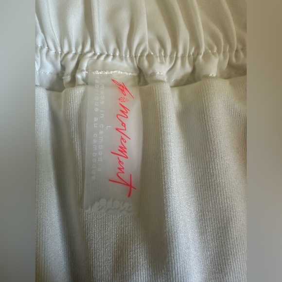 NWT FREE PEOPLE FP Movement Easy Tiger Shorts White w/ Mango Combo Large - Picture 6 of 8